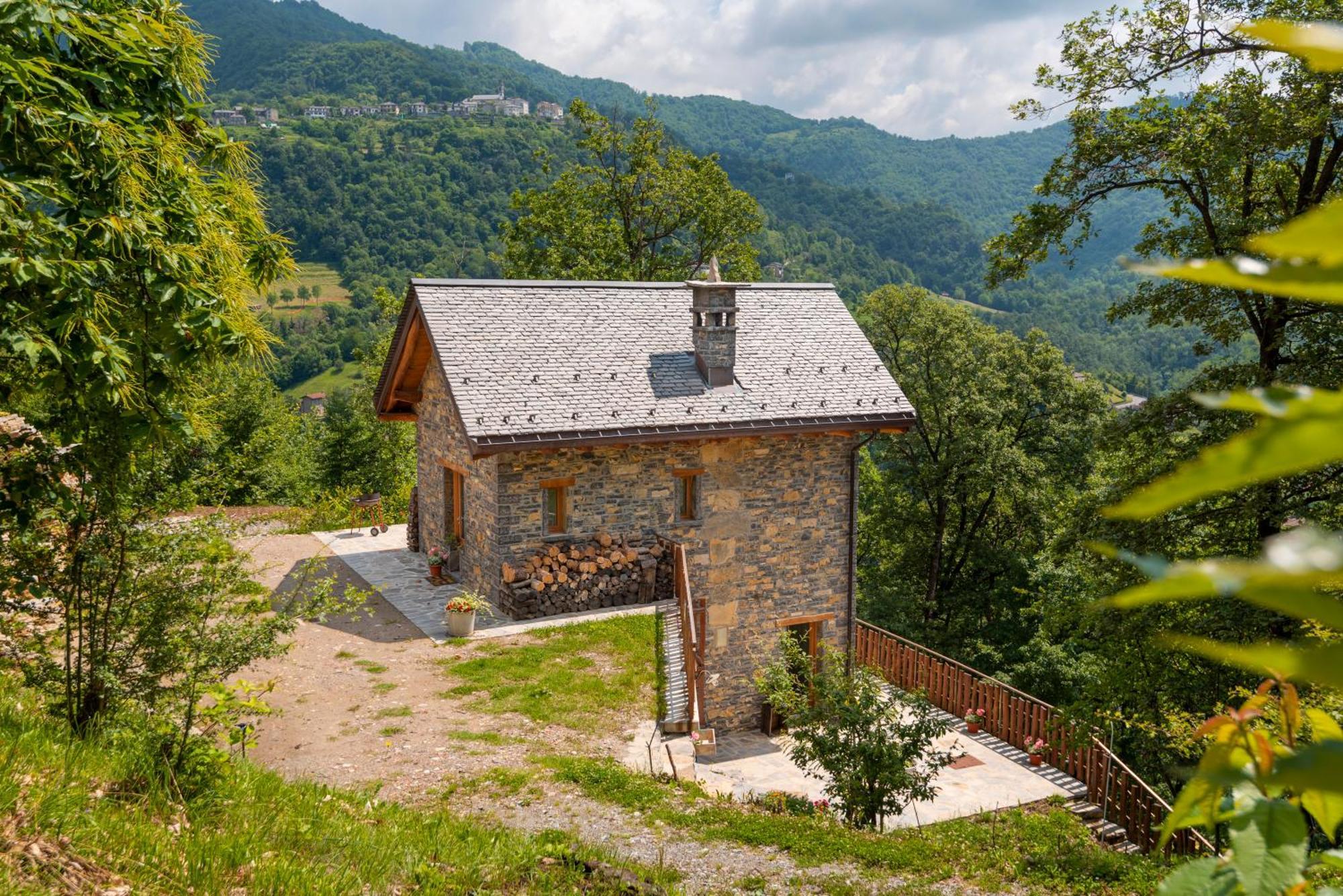 La Torre Del Manghen: Agri-Alloggio Indipendente Rota d'Imagna Εξωτερικό φωτογραφία