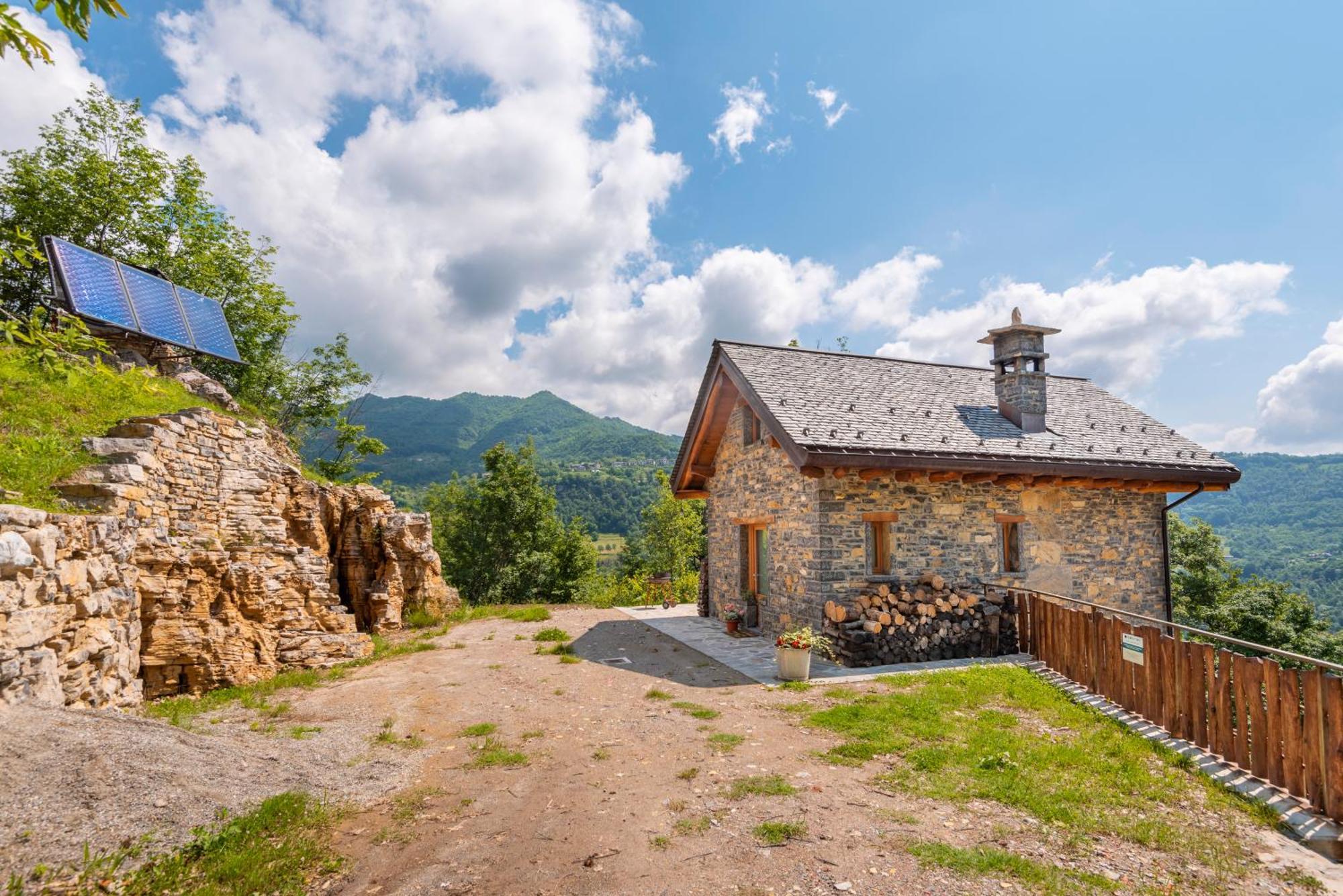 La Torre Del Manghen: Agri-Alloggio Indipendente Rota d'Imagna Εξωτερικό φωτογραφία